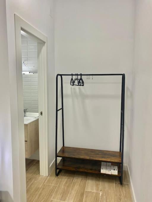 Puente Praga Aparment Διαμέρισμα Μαδρίτη Εξωτερικό φωτογραφία